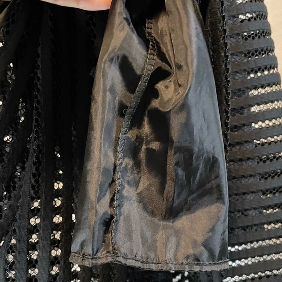 Chic Wish size Medium black midi length ribbon and knit skirt. - Picture 8 of 9